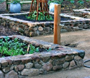 Use Mortor Stone for Raised Bed Gardens